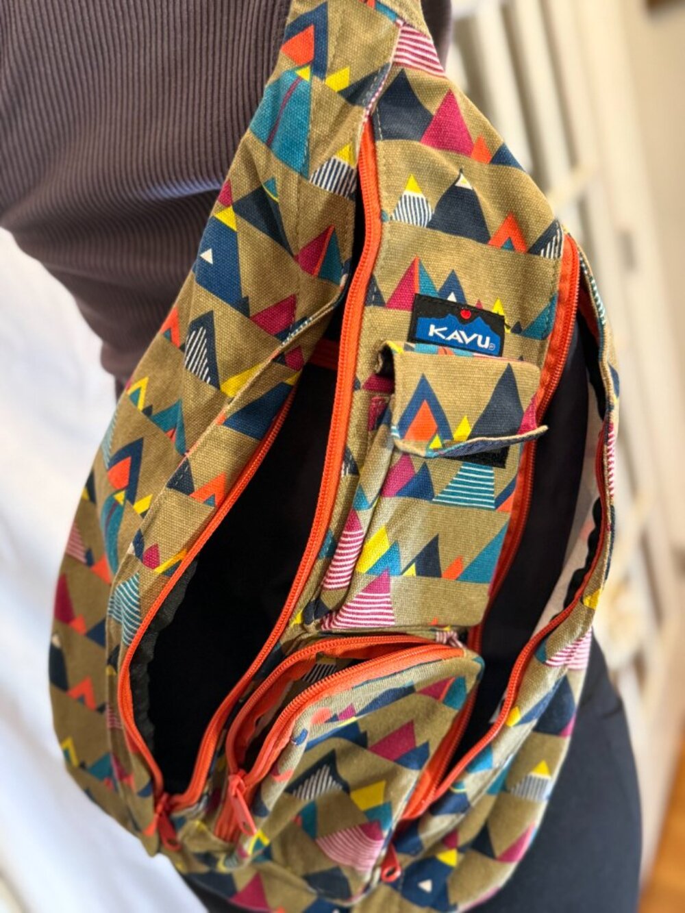 Kavu Sling Backpack multicolor nautical flag design. Super Cute lots of pockets! - Picture 6 of 7